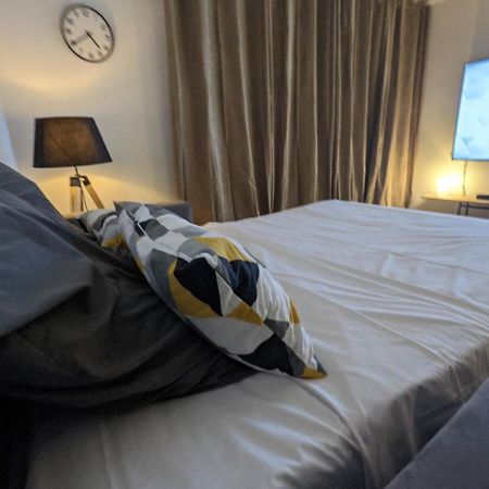 Paris Expo Suite: 4-Star Hotel with Apartment & Parking near Porte de Versailles Issy-les-Moulineaux Exterior photo