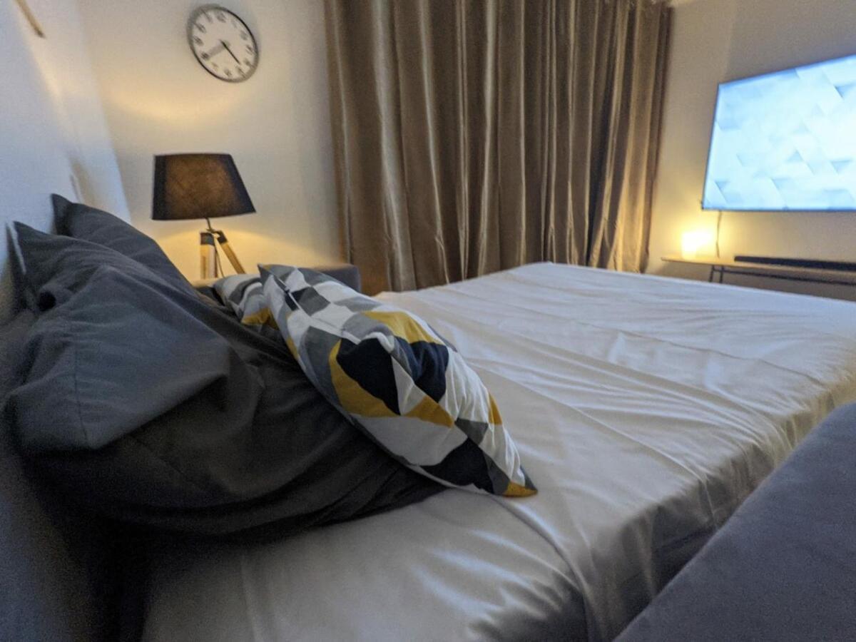 Paris Expo Suite: 4-Star Hotel with Apartment & Parking near Porte de Versailles Issy-les-Moulineaux Exterior photo